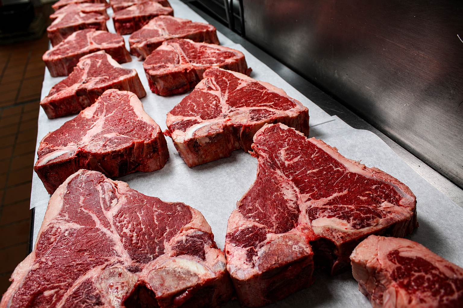 IMC Restaurant and Bar Poterhouse Cuts